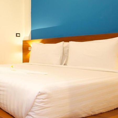 Thalassa Hotel Тау Экстерьер фото