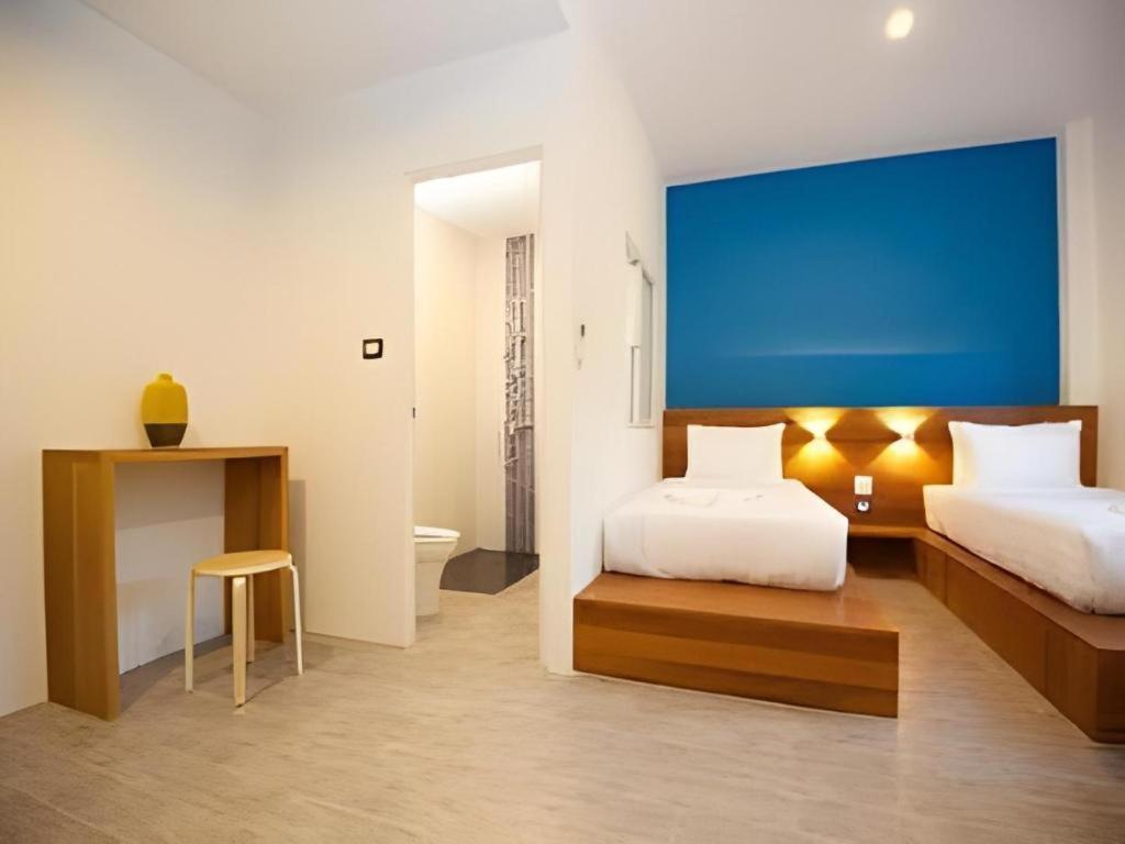 Thalassa Hotel Тау Экстерьер фото