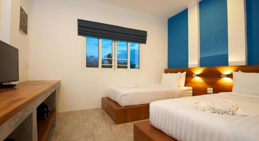 Thalassa Hotel Тау Экстерьер фото