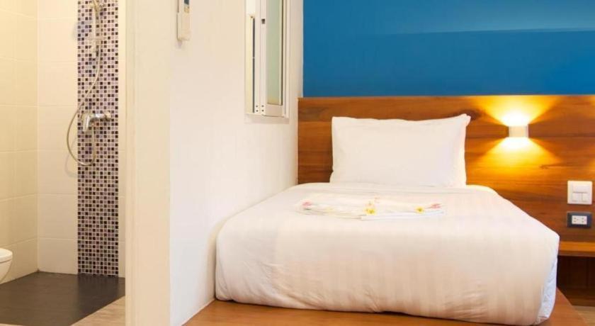Thalassa Hotel Тау Экстерьер фото